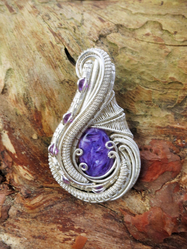Charoit-Amulett Charoitschmuck Halbedelsteinschmuck SunayLaLuna
