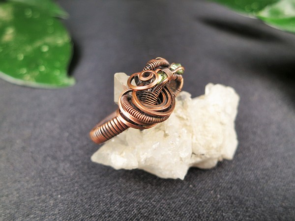 sunaylaluna-olivine-ring-semipreciousstonesjewelry-olivinejewelry