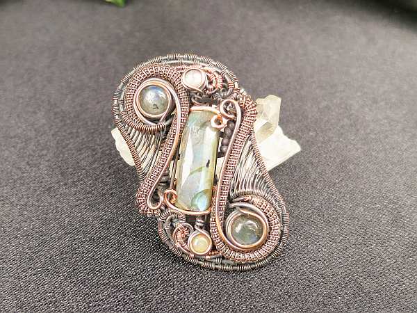 Labradorit-Medaillon Halbedelsteinschmuck SunayLaLuna