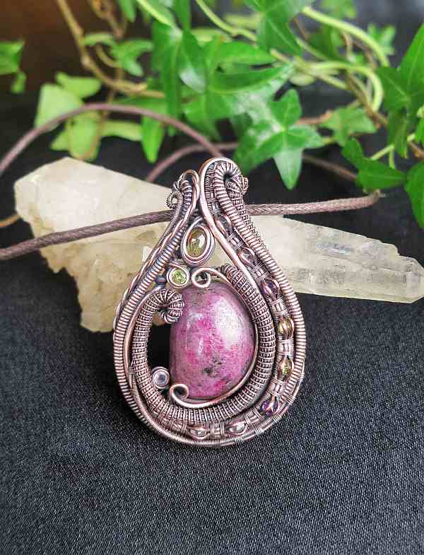 SunayLaLuna Ruby-Zoisite-Medallion Exclusive-Jewelrydesign