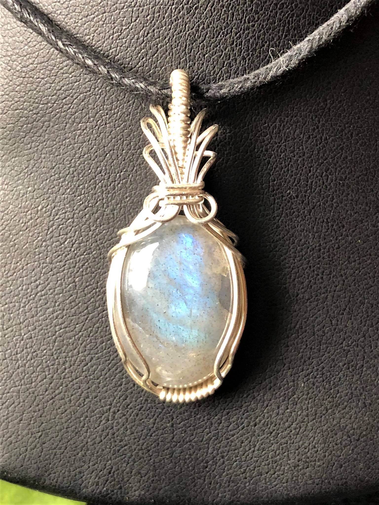 Labradorit-Anhänger Kollektion "Pure" Silberschmuck