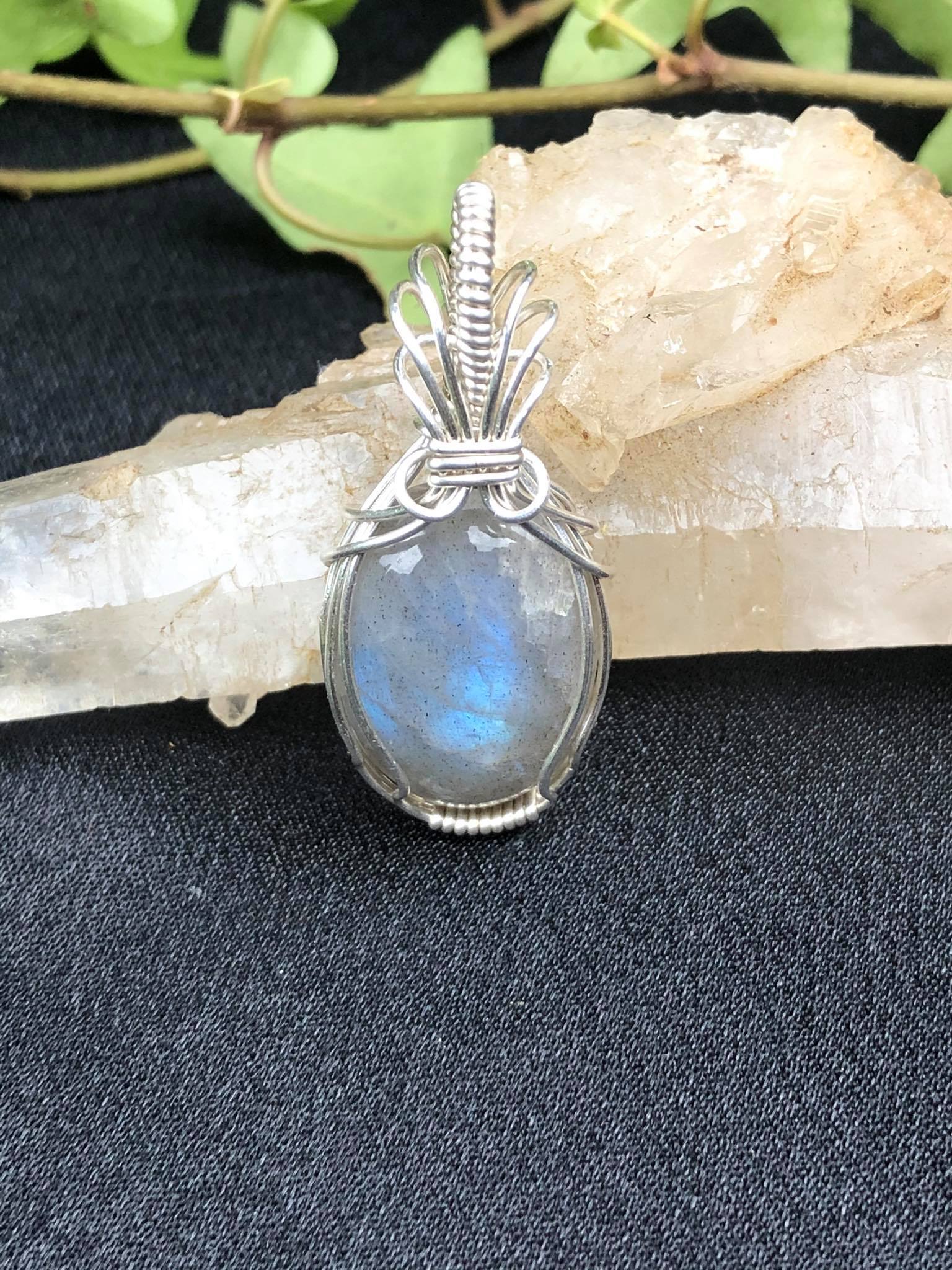Labradorit-Anhänger Kollektion "Pure" Silberschmuck