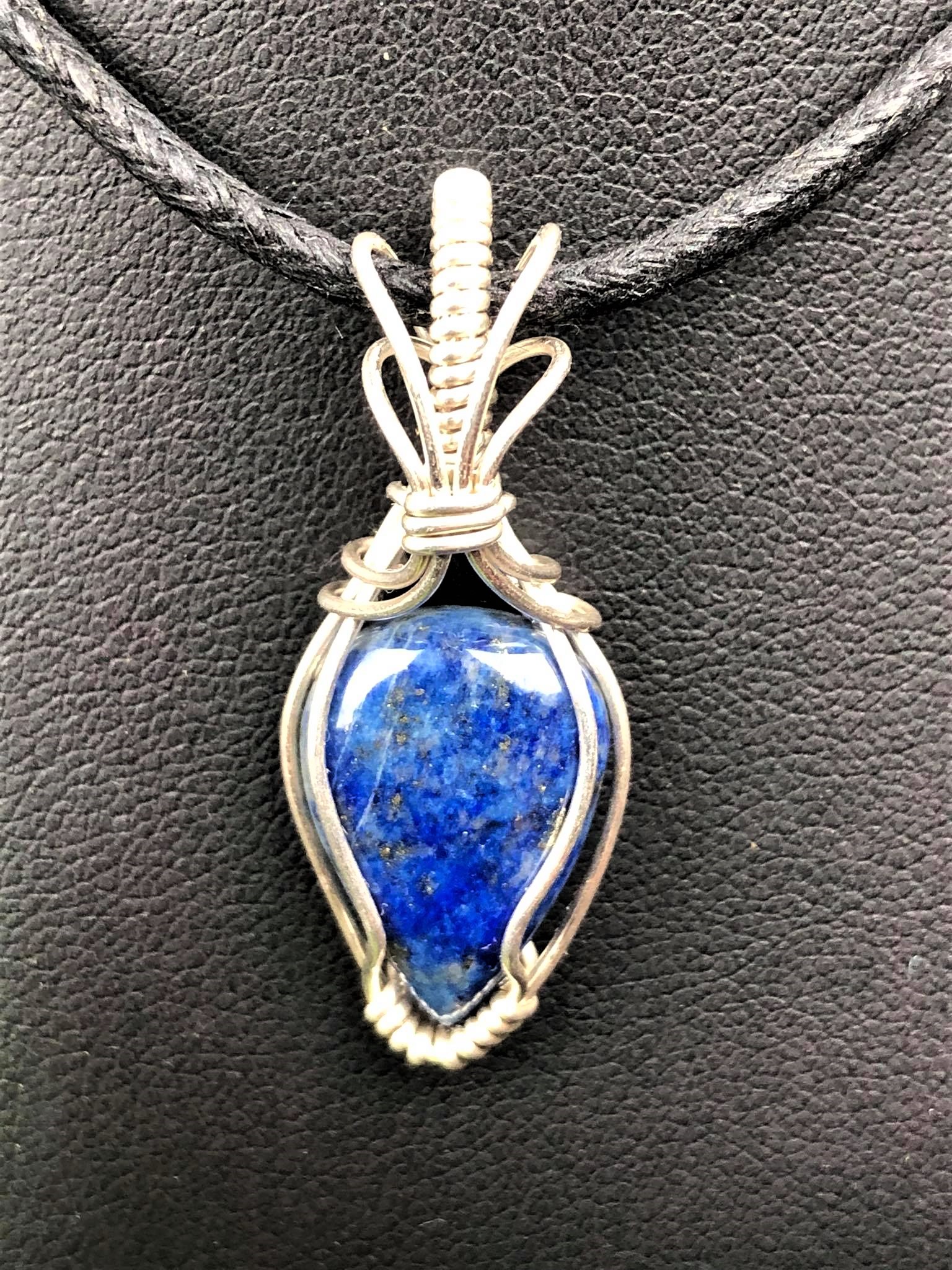 LapisLazuli-Anhänger1 Kollektion "Pure" Schmuckdesign