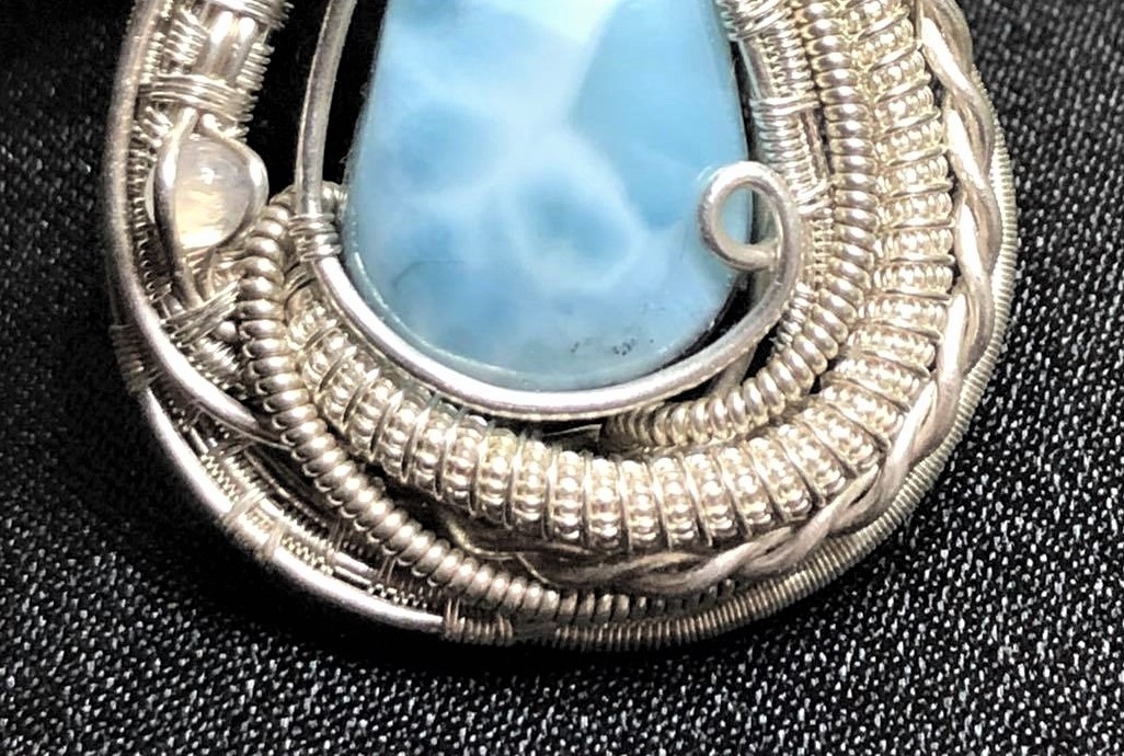 SunayLaLuna Larimar-Medallion Silverjewelry