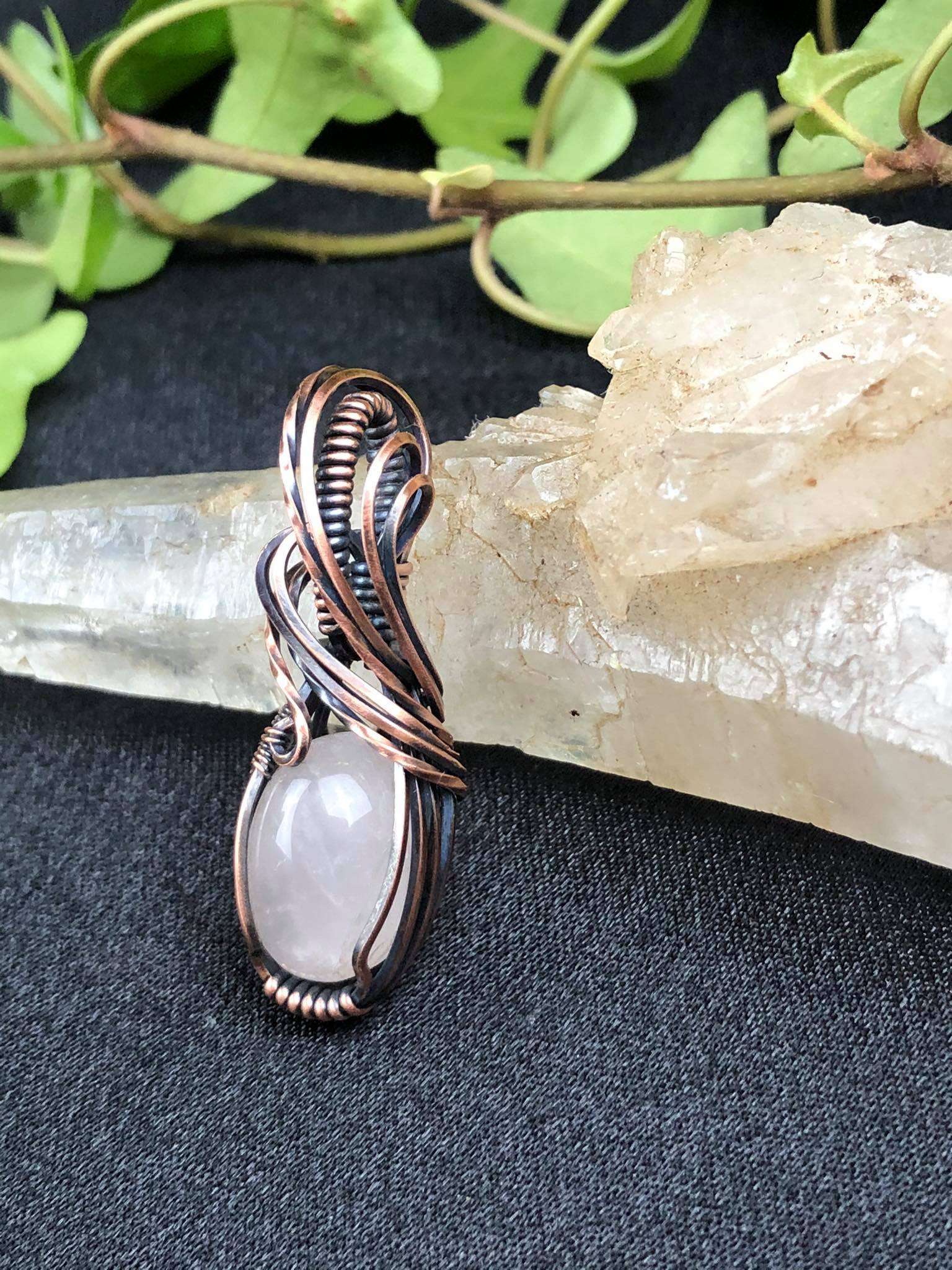 Rosenquarz-Anhänger Schmuckkollektion "Pure" SunayLaLuna