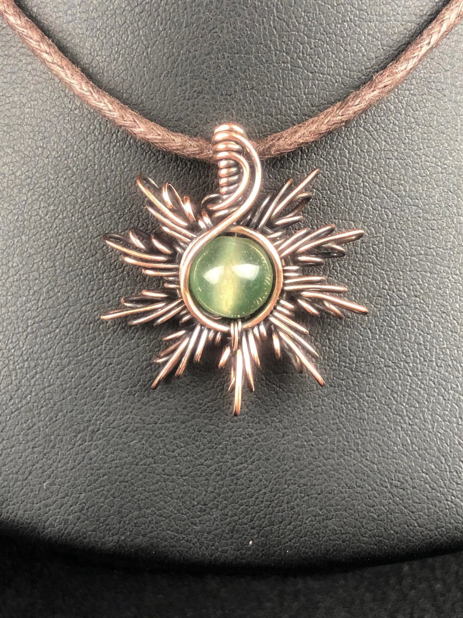 Aventurine-Sunpendant--Jewelrydesign SunayLaLuna