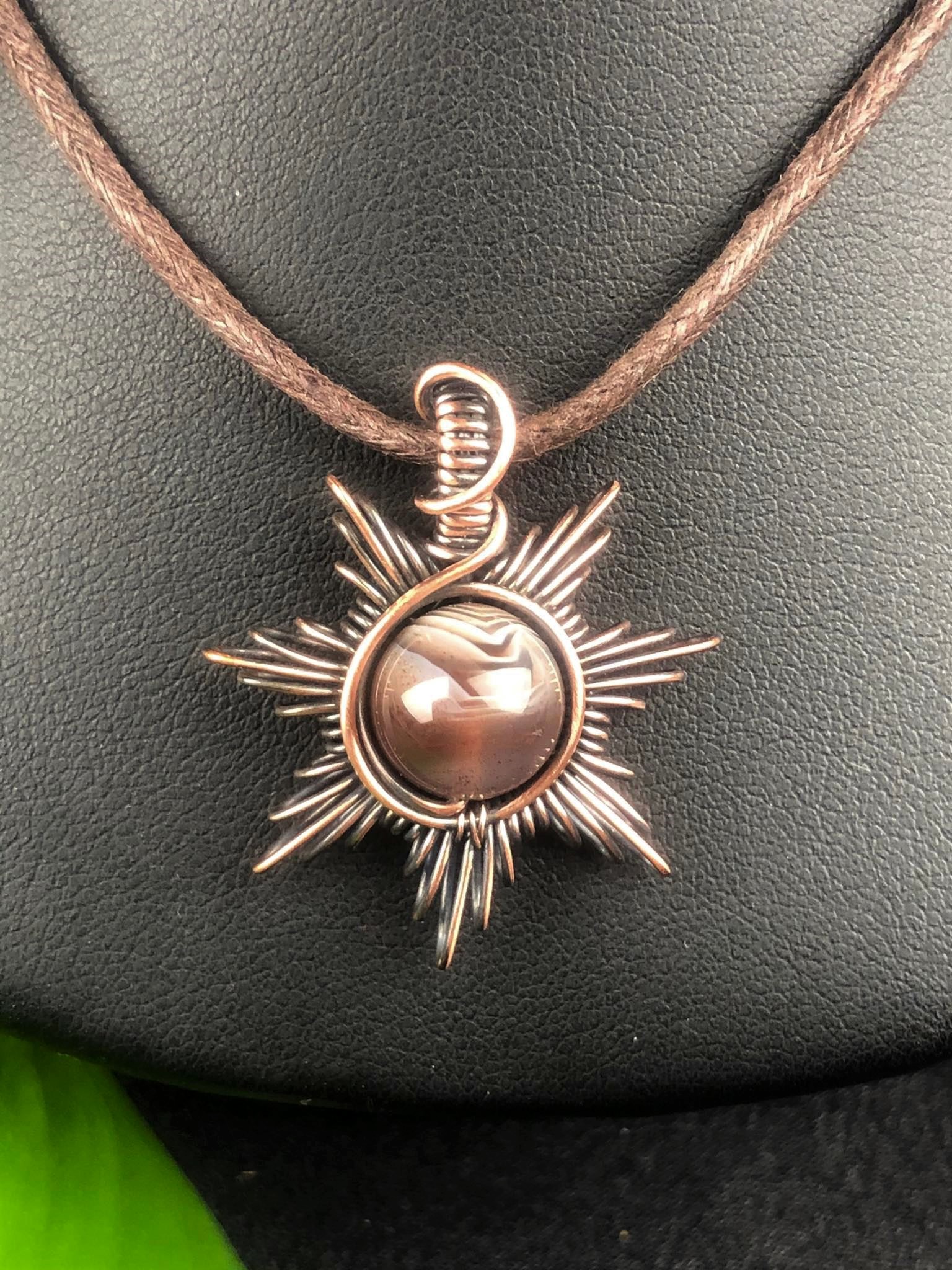 Botswana-Achat-Sonnenanhänger2 Sonnenschmuck SunayLaLuna