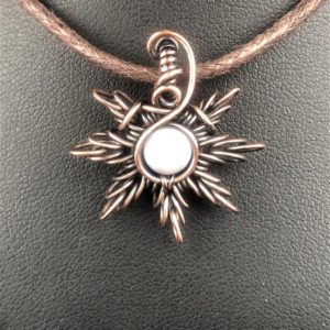 Chalcedon-Sonnenanhänger Sonnenschmuck Schmuckdesign