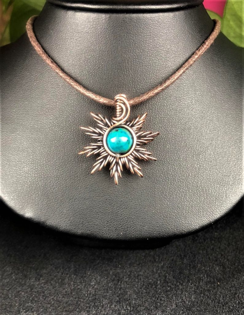 SunayLaLuna Chrysokoll-Sonnenanhänger3 Schmuckdesign