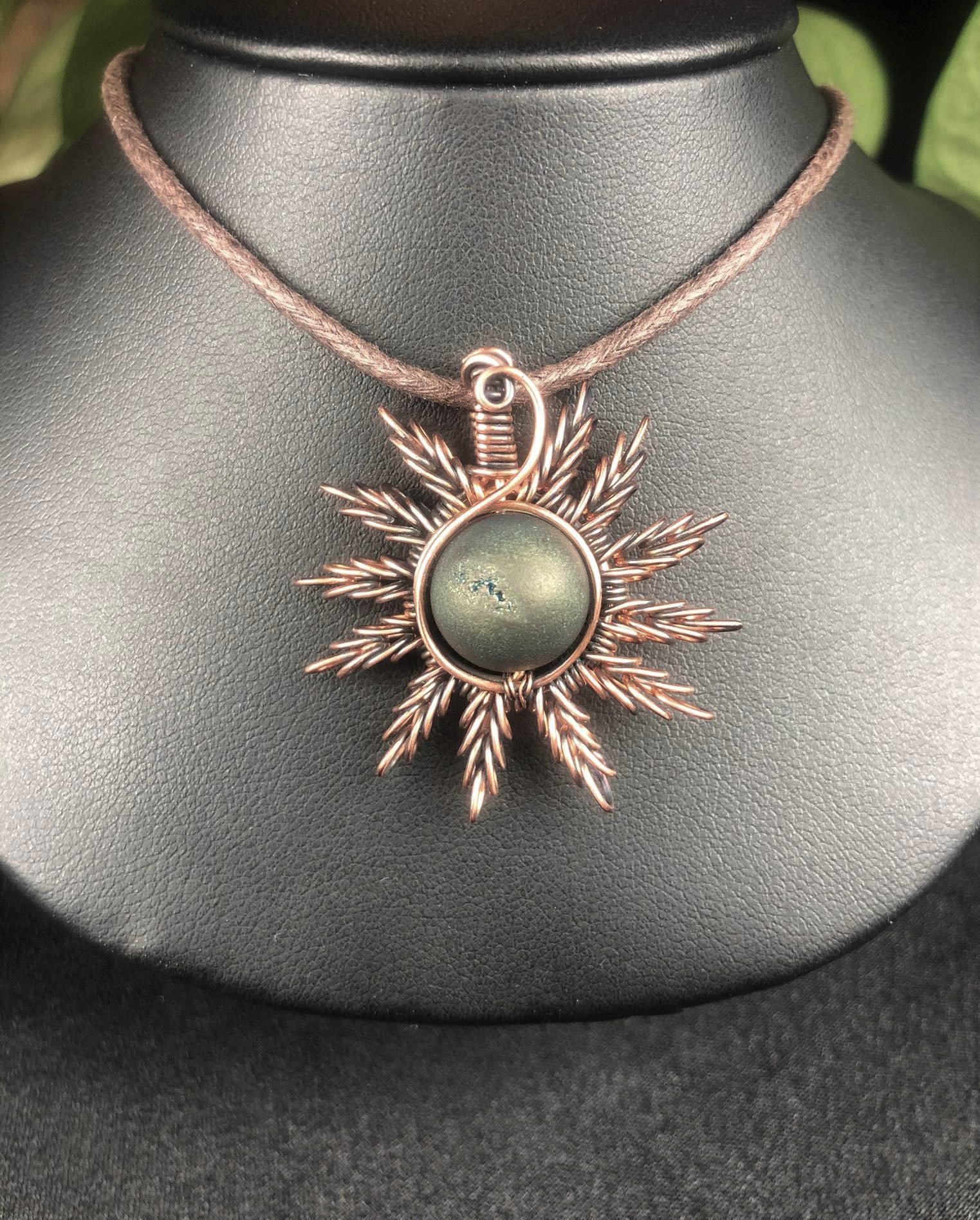 Druzyagate-Sunpendant1 Jewelrydesign SunayLaLuna