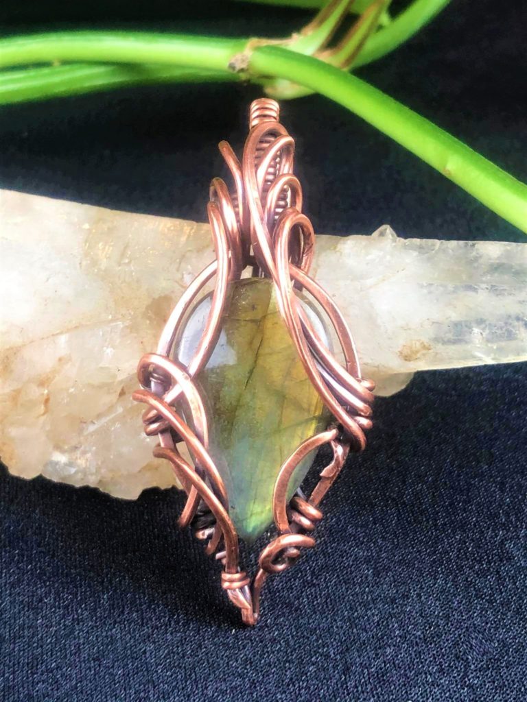 Collection SolidMajesty Labradorit-Pendant SunayLaLuna