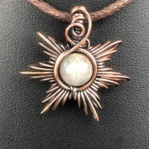 SunayLaLuna Labradorite-Sunpendant3 Jewelrydesign