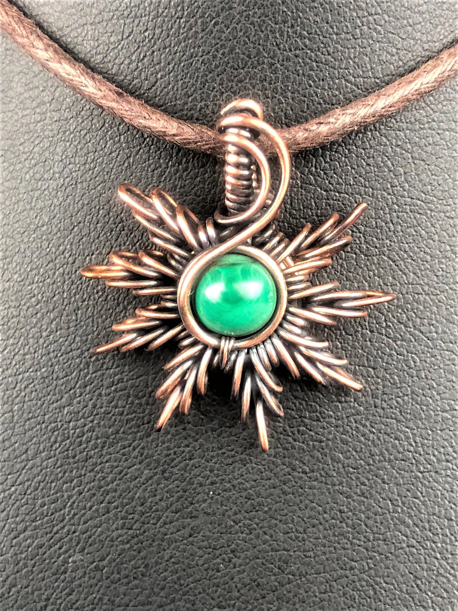SunayLaLuna Malachite-Sunpendant1 Jewelrydesign