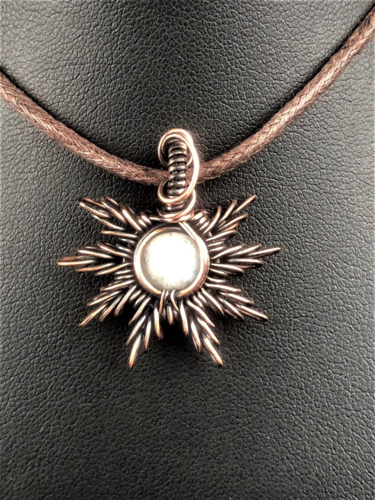 SunayLaLuna Rainbow-Moonstone-Sunpendant1 Jewelrydesign