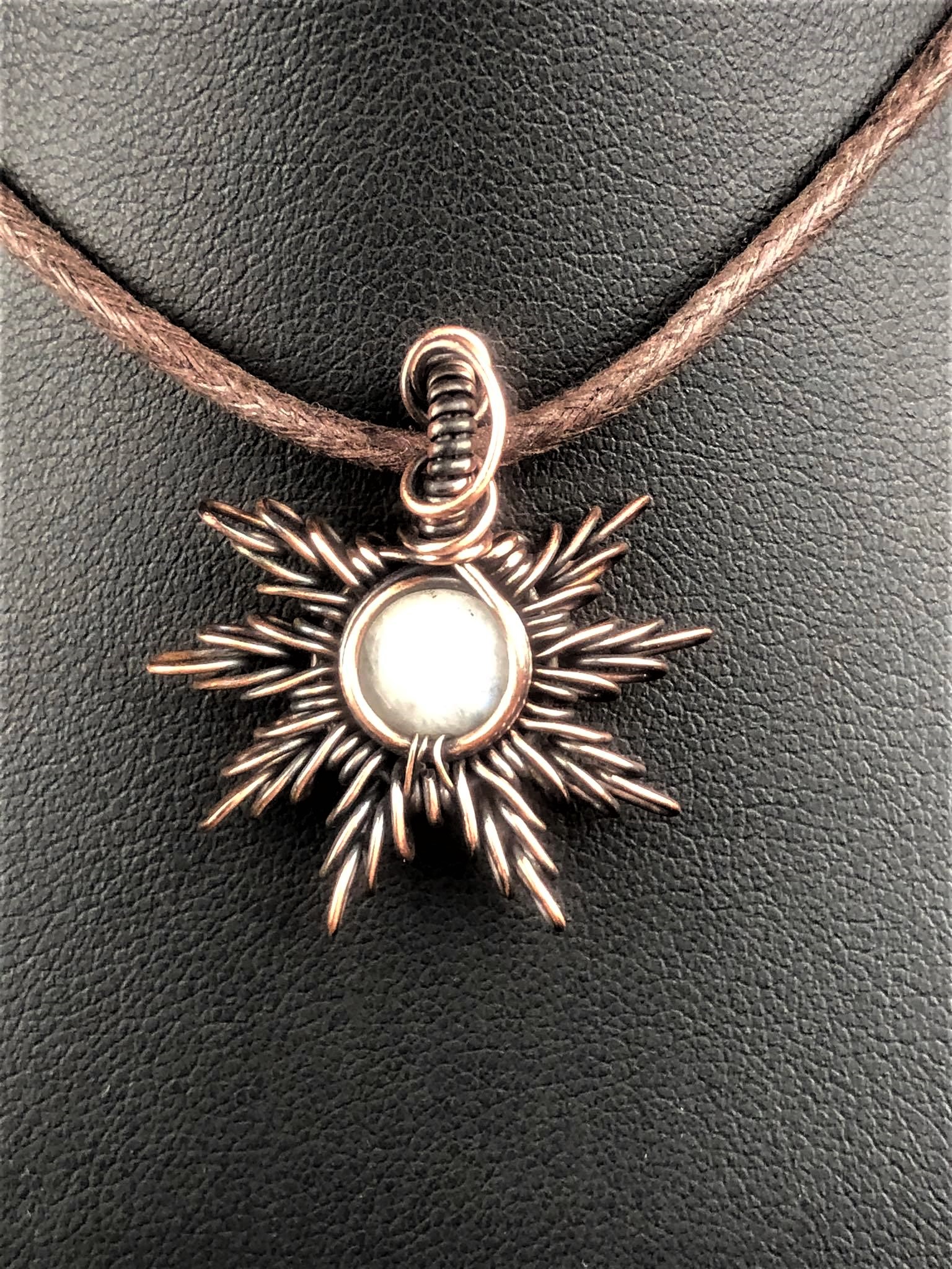 SunayLaLuna Rainbow-Moonstone-Sunpendant1 Jewelrydesign