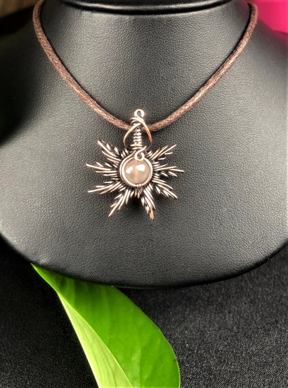 SunayLaLuna Rosequartz-Sunpendant-Jewelrydesign