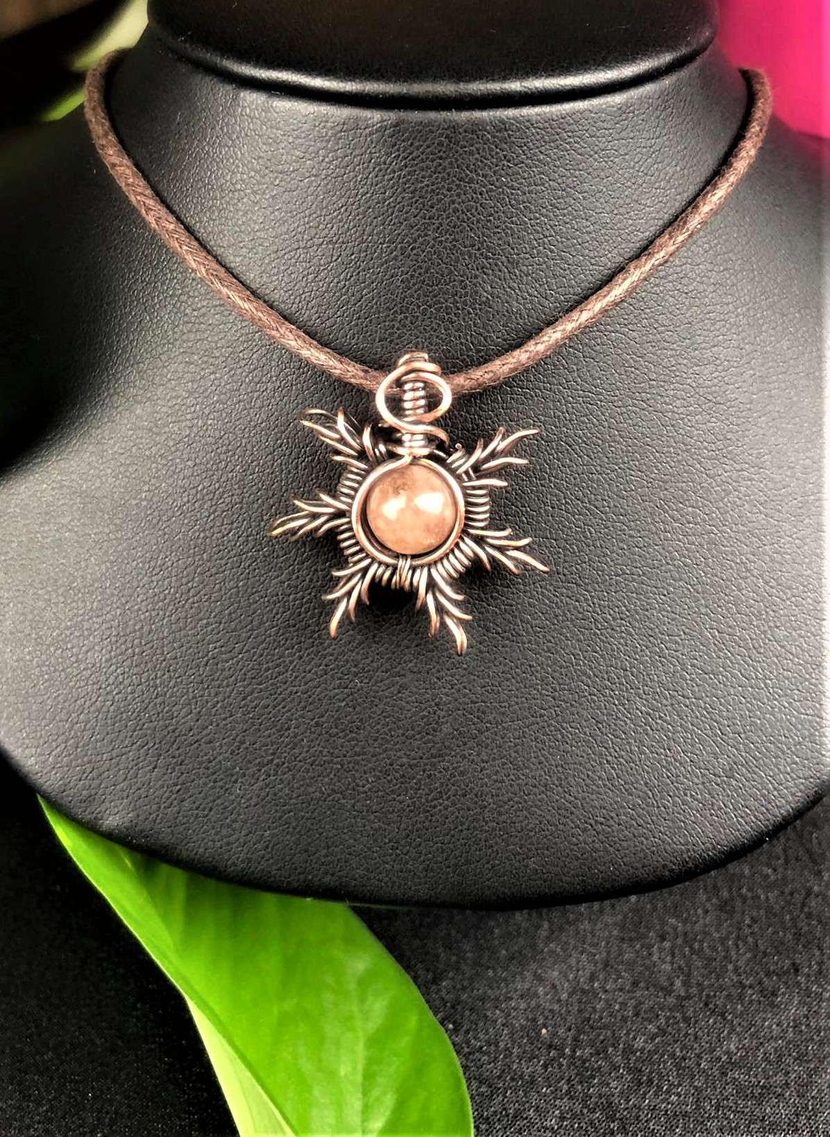 SunayLaLuna Sunstone-Sunpendant Jewelrydesign