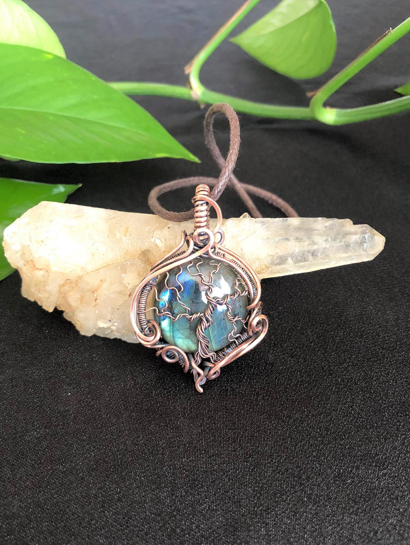 SunayLaLuna Labradorite-Pendant TreeOfLife "SolidMajesty"