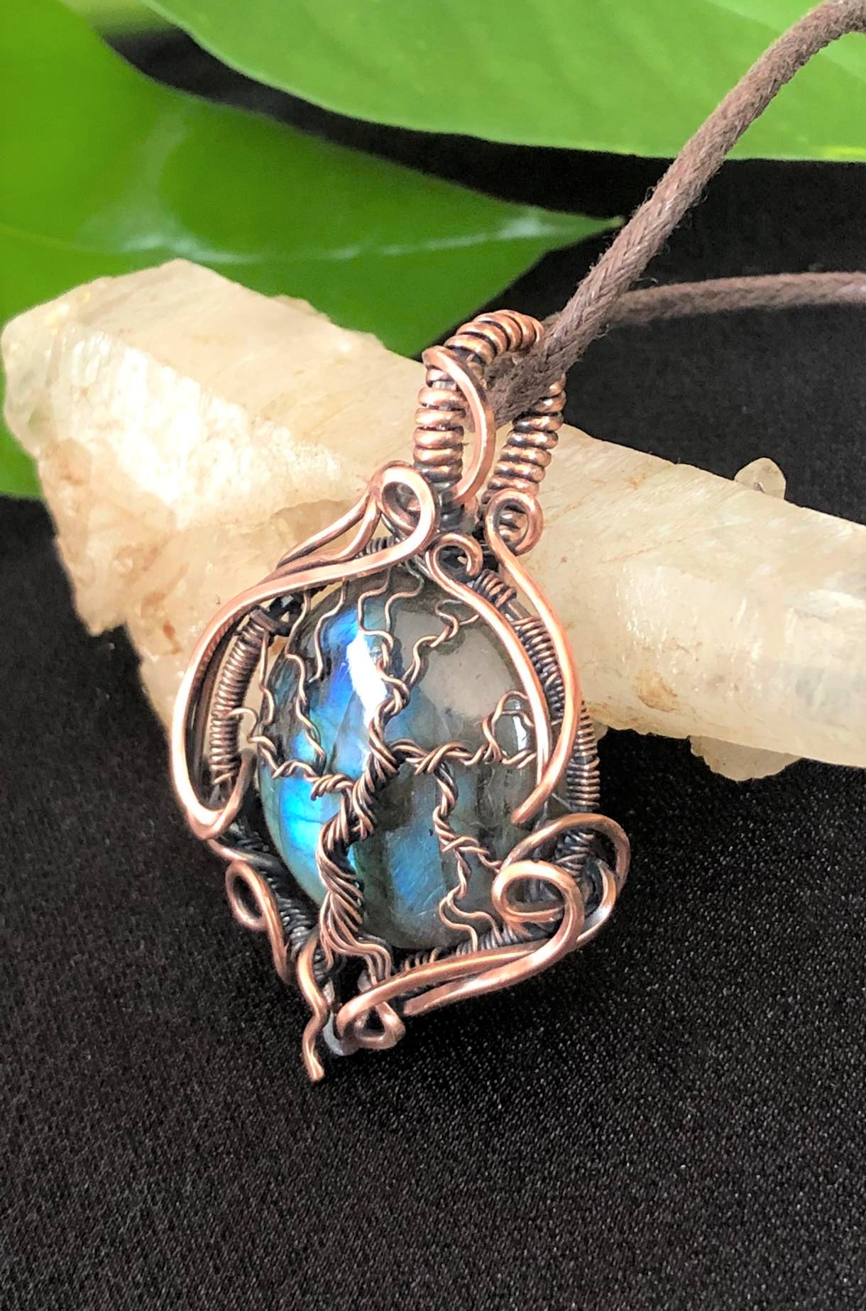 SunayLaLuna Labradorite-Pendant TreeOfLife "SolidMajesty"