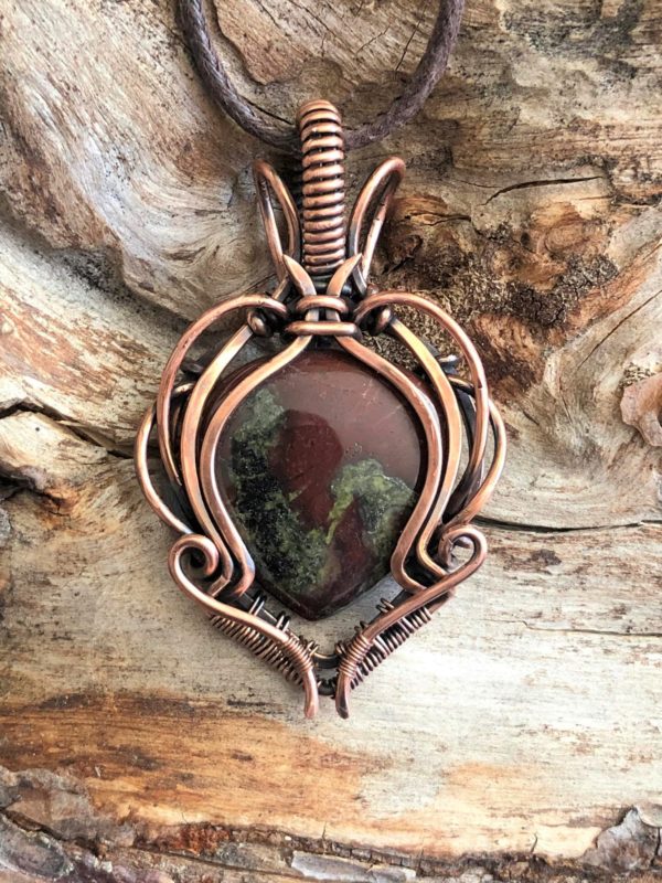SunayLaLuna DrachenblutJaspis-Anhänger Kollektion "SolidMajesty"