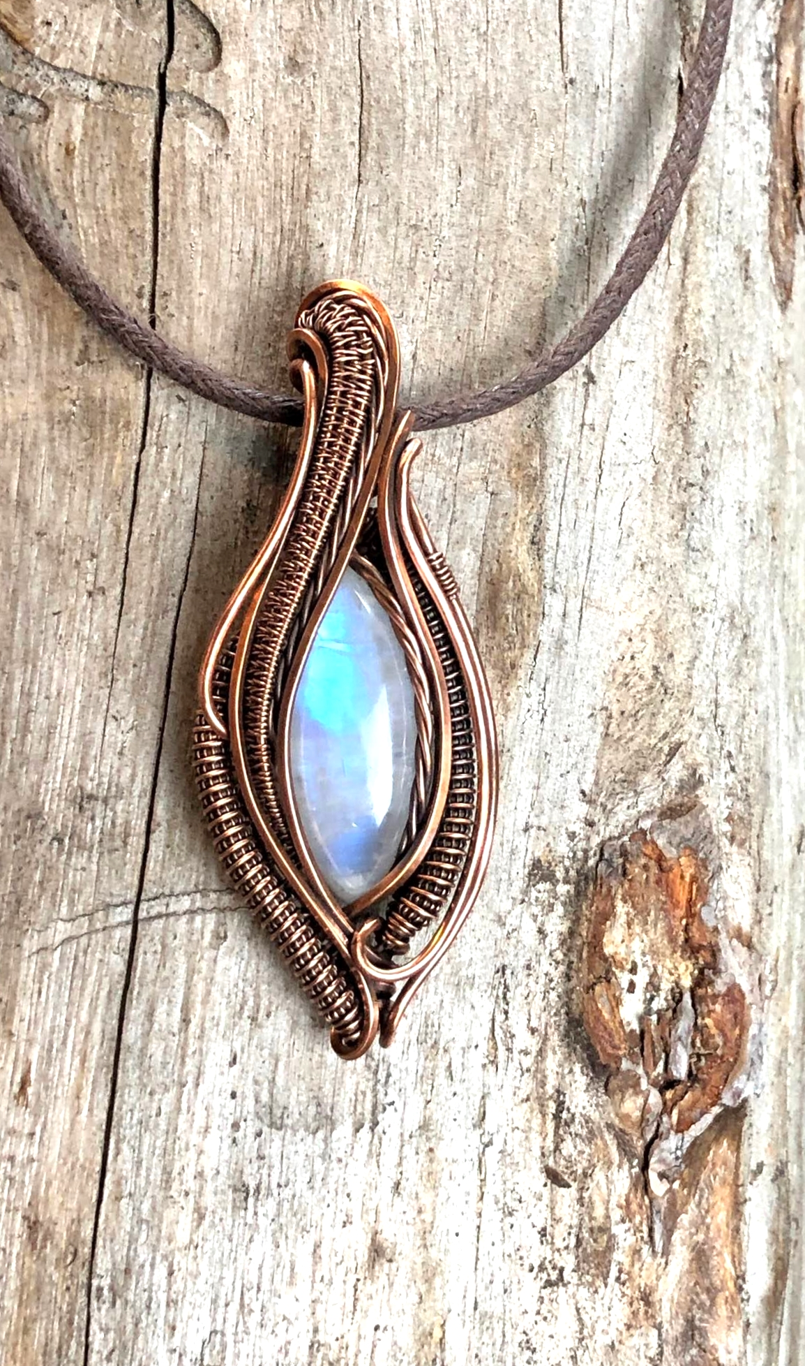 SunayLaLuna Rainbow-Moonstone-Pendant Collection "MagicMoments"