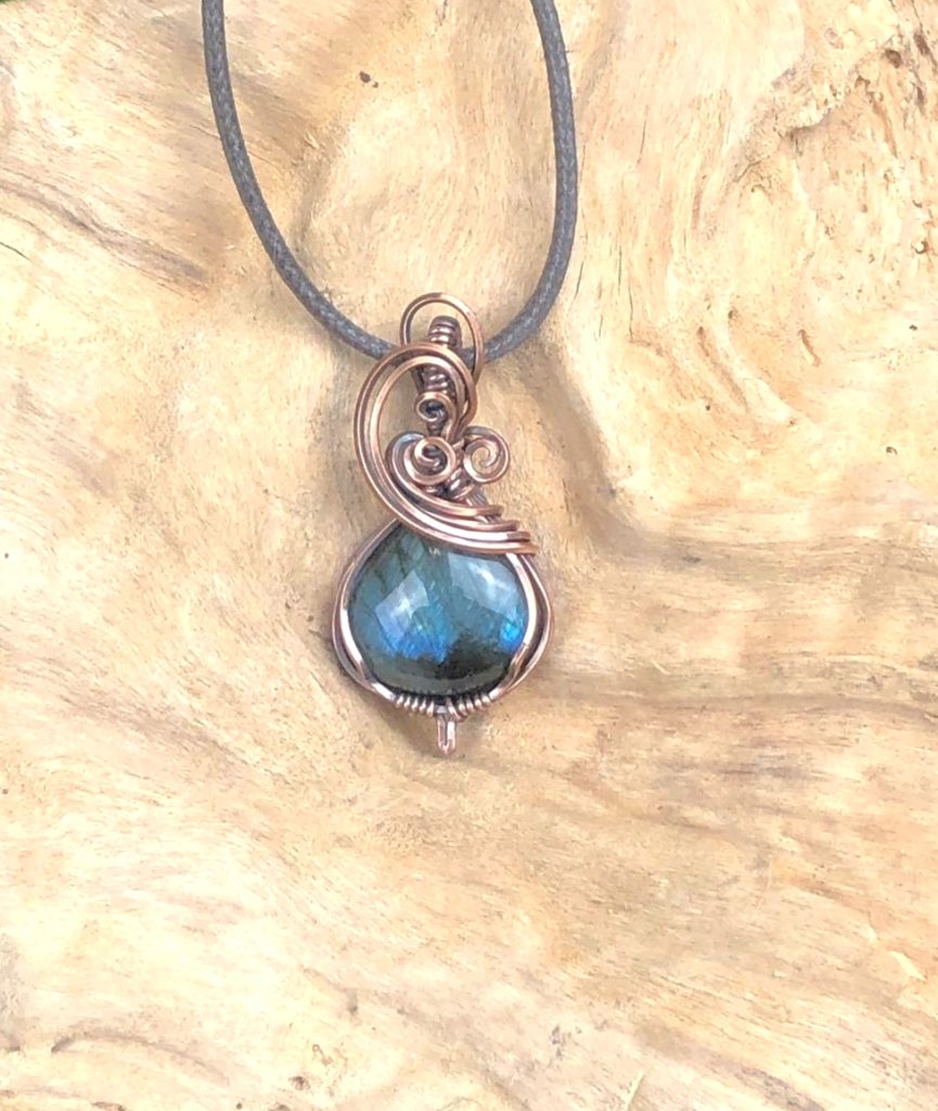 SunayLaLuna Labradorite-Pendant16 Collection "Pure"