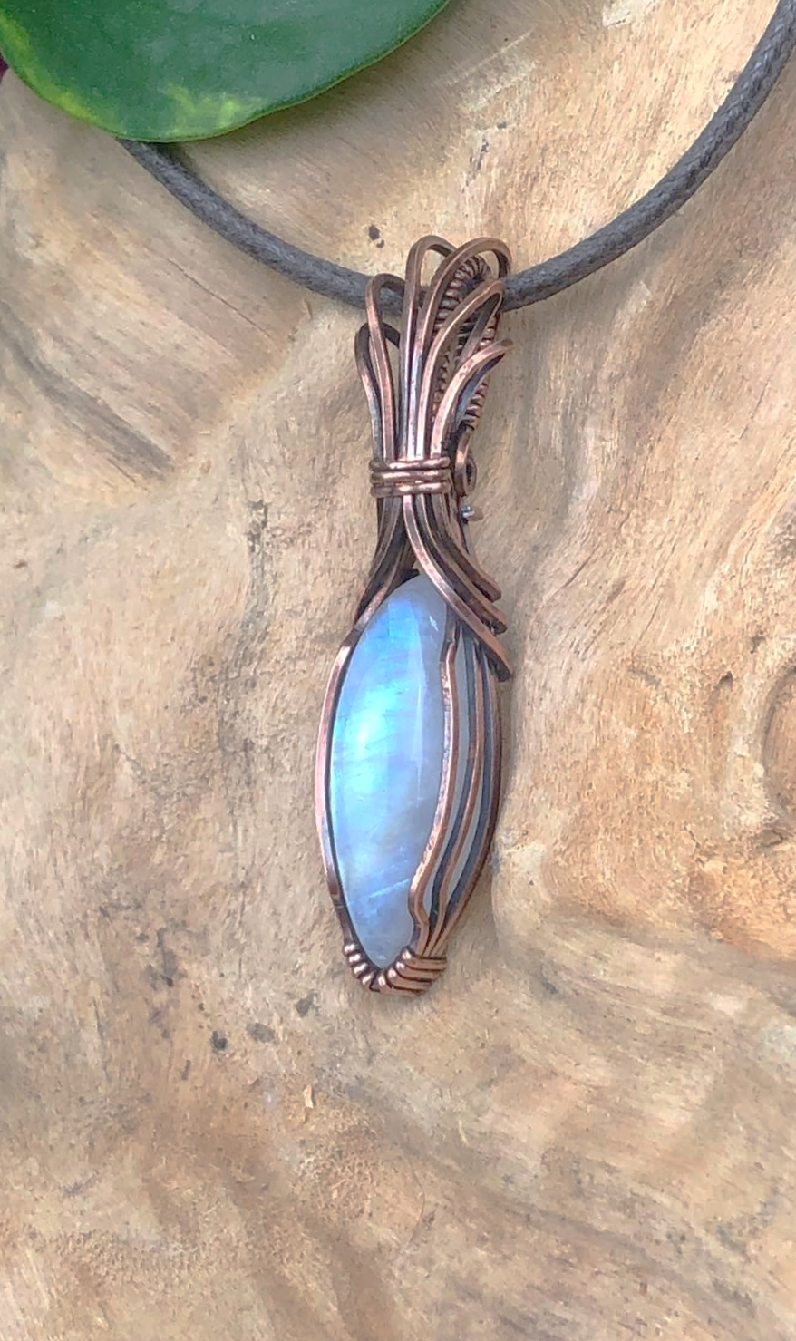 SunayLaLuna Rainbow-Moonstone-Pendant1 Collection "Pure"