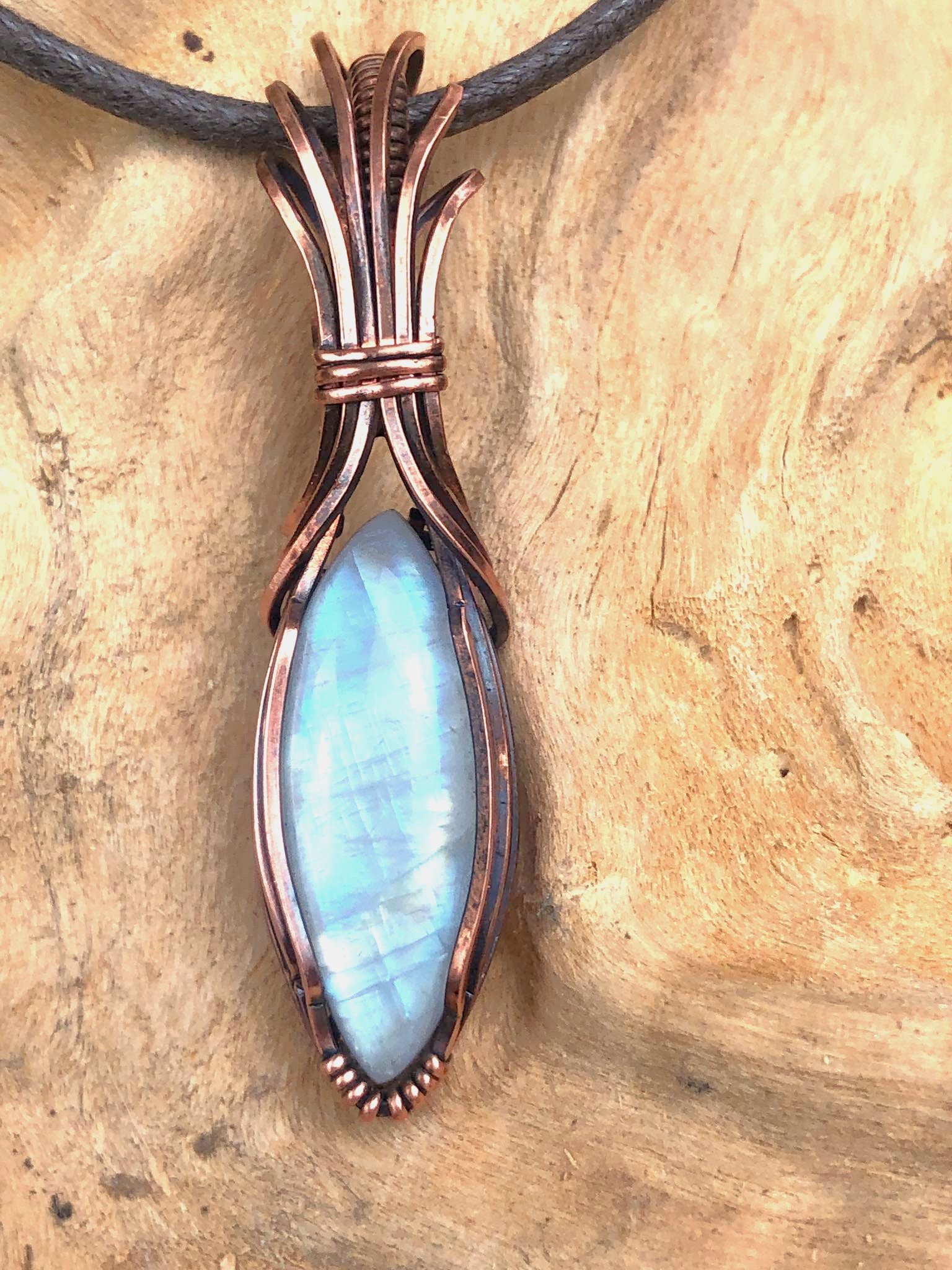 SunayLaLuna Rainbow-Moonstone-Pendant1 Collection "Pure"