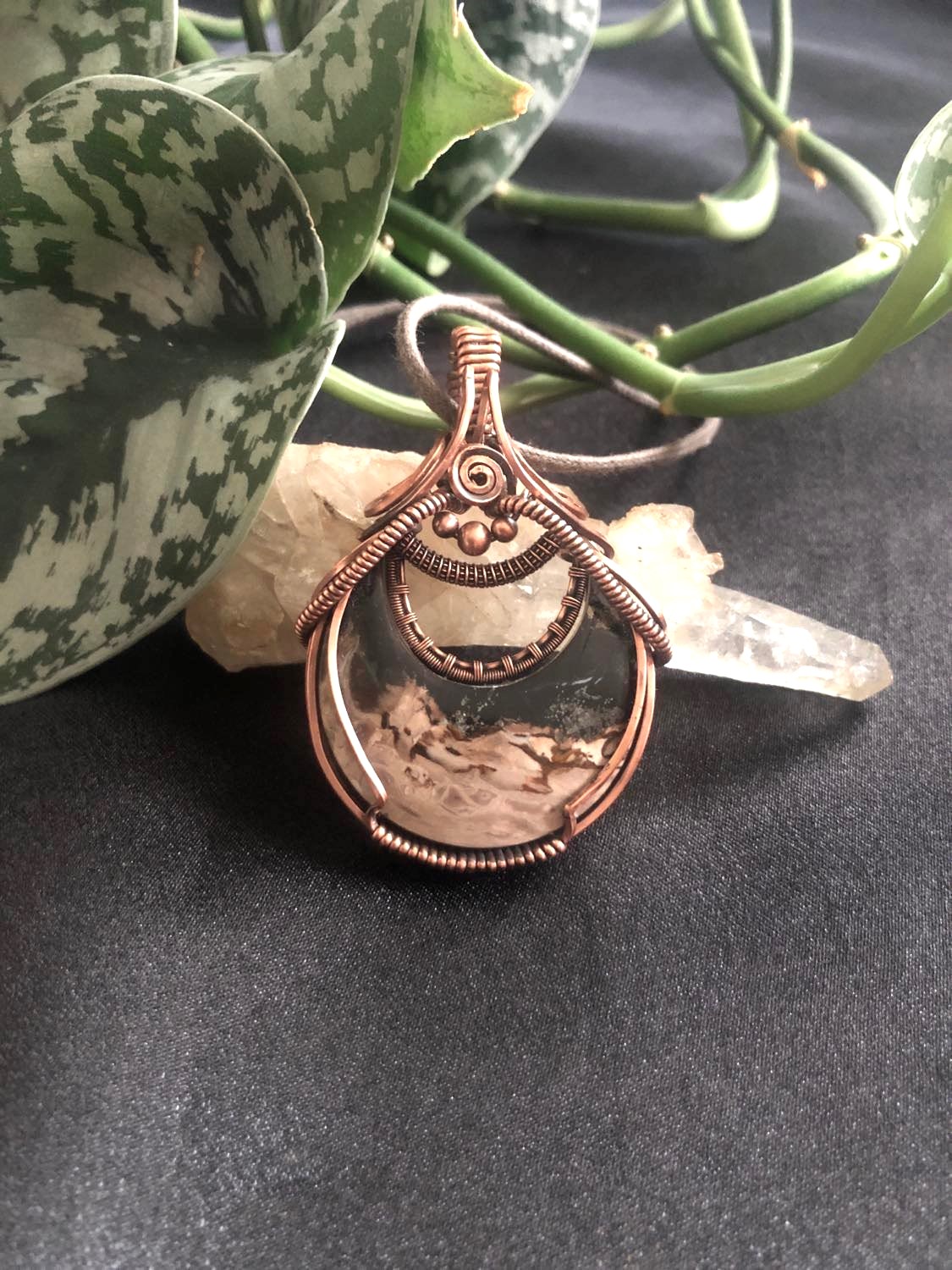 SunayLaLuna PalmwoodMoon-Pendant Jewelrydesign