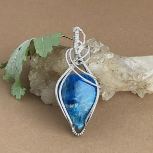 SunayLaLuna blueApatite-Pendant2 Jewelrydesign