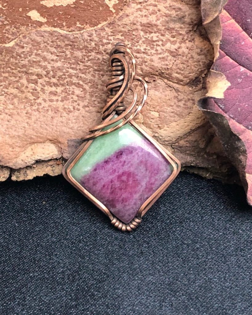 SunayLaLuna Ruby-Zoisite-Pendant personalBeauty