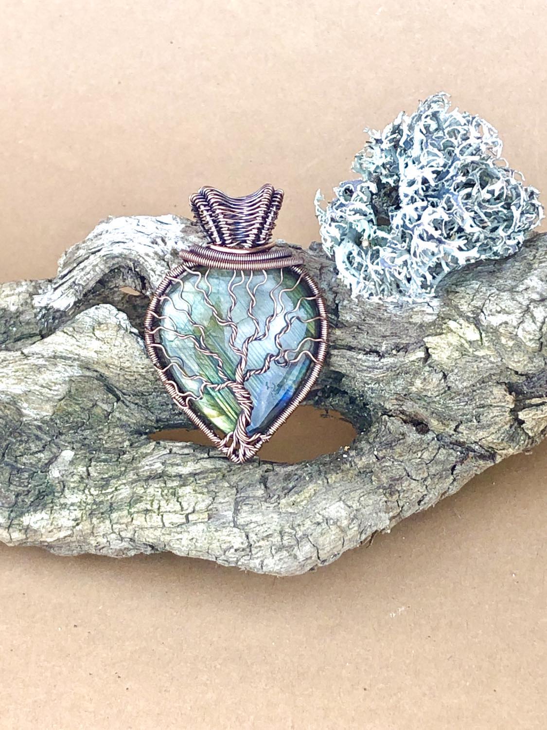 SunayLaLuna Labradorite-Pendant2 TreeOfLife