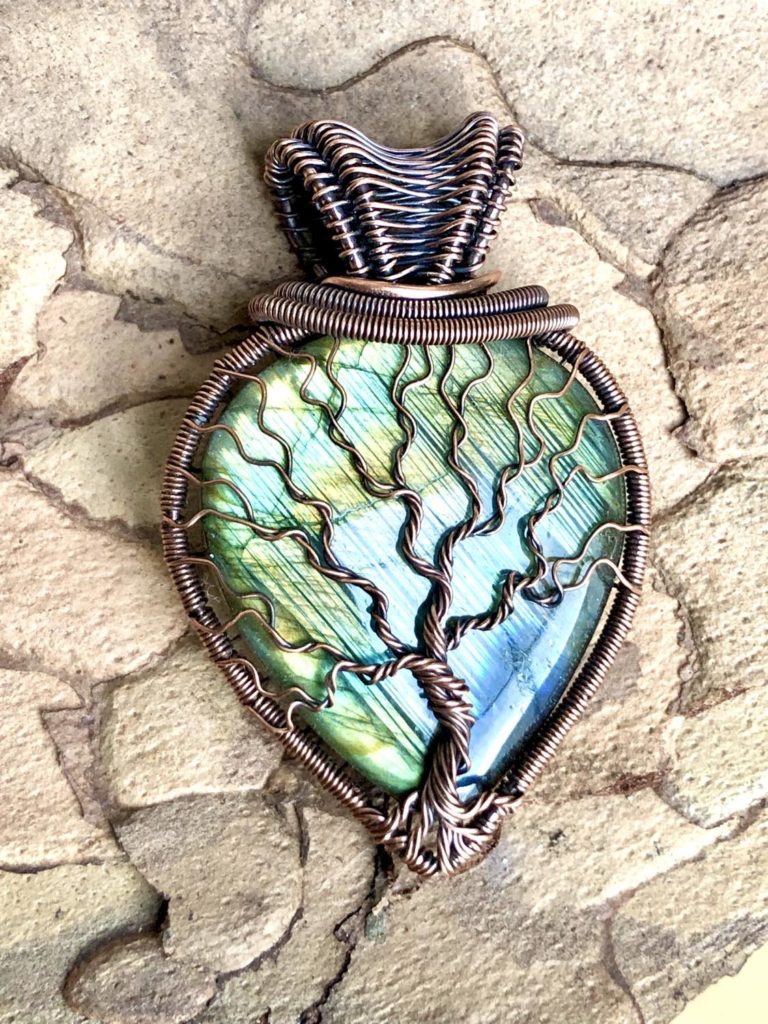 SunayLaLuna Labradorite-Pendant2 TreeOfLife