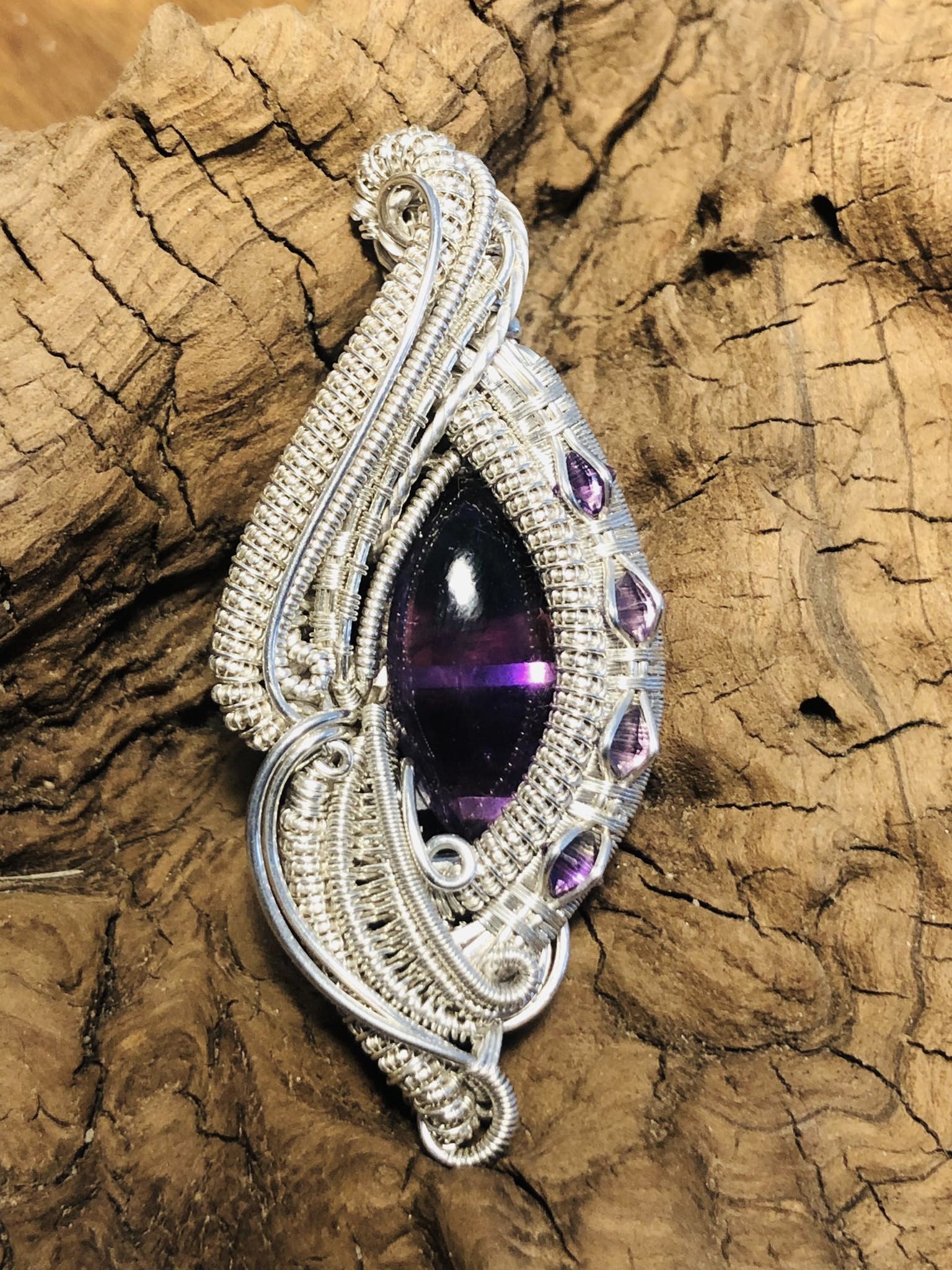 Amethyst-Medaillon Silberschmuck SunayLaLuna