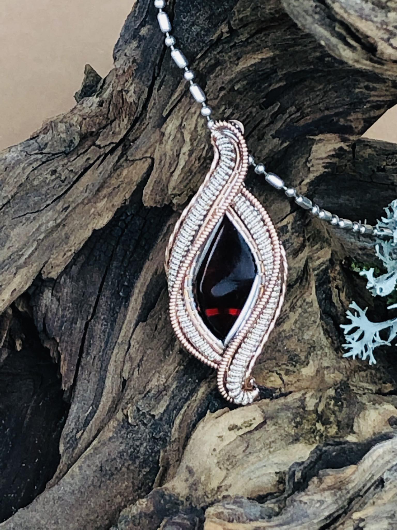SunayLaLuna - RedAmber-Medallion - Silverjewelry