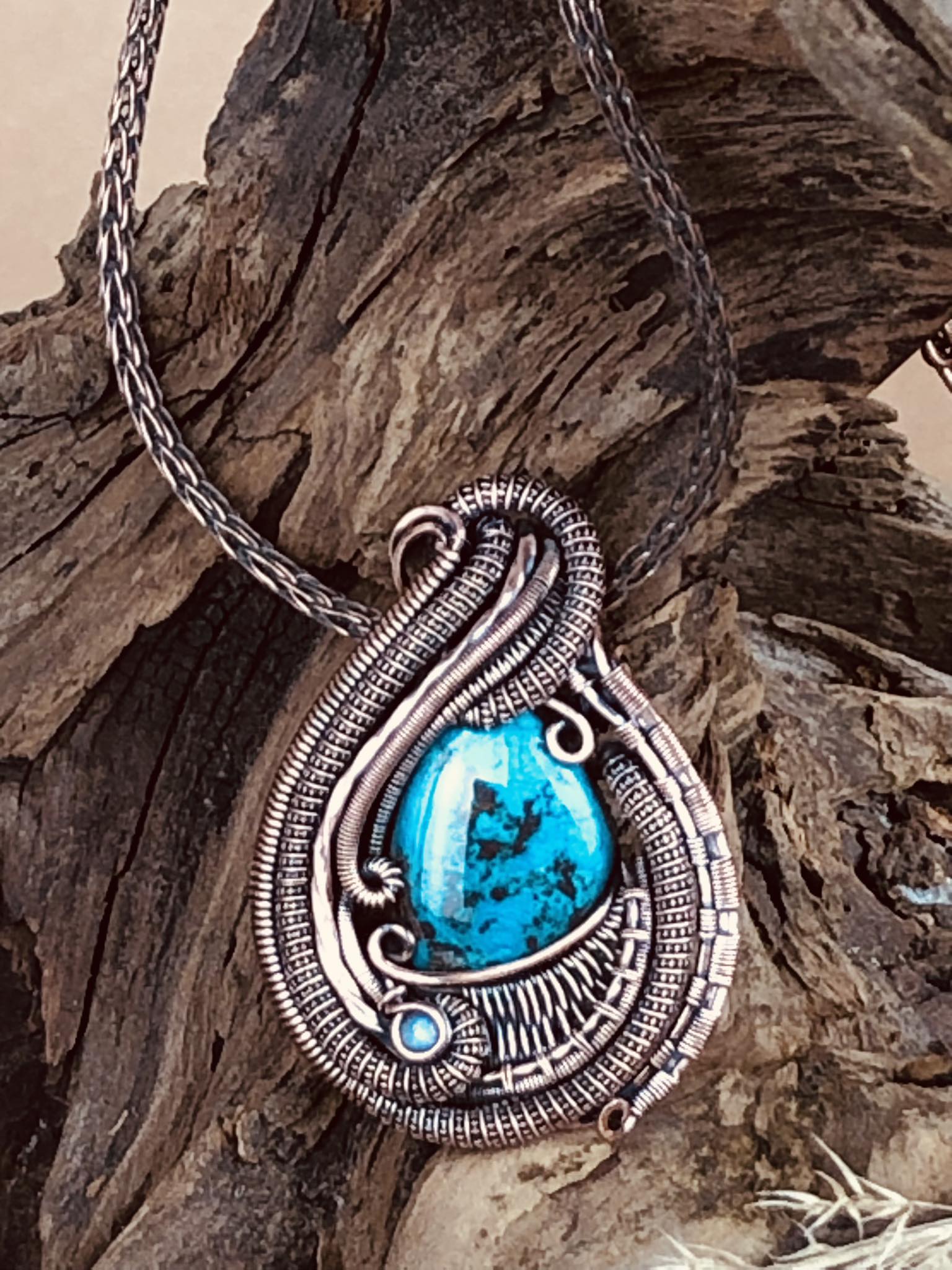 Shattuckite-Medallion Schattuckitejewelry SunayLaLuna