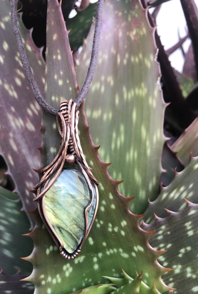 SunayLaLuna Labradorite-Pendant21 Selfesteem