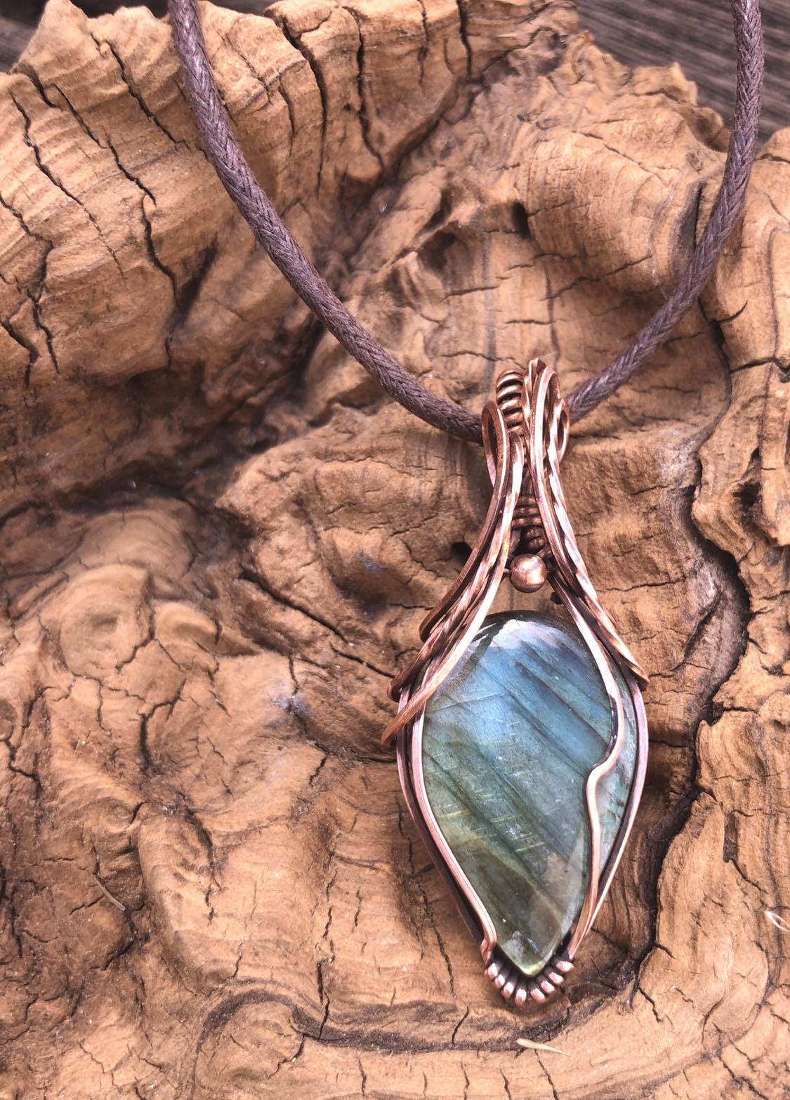 SunayLaLuna Labradorite-Pendant21 Selfesteem