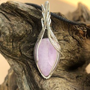 SunayLaLuna Kunzit-Anhänger Silberschmuck