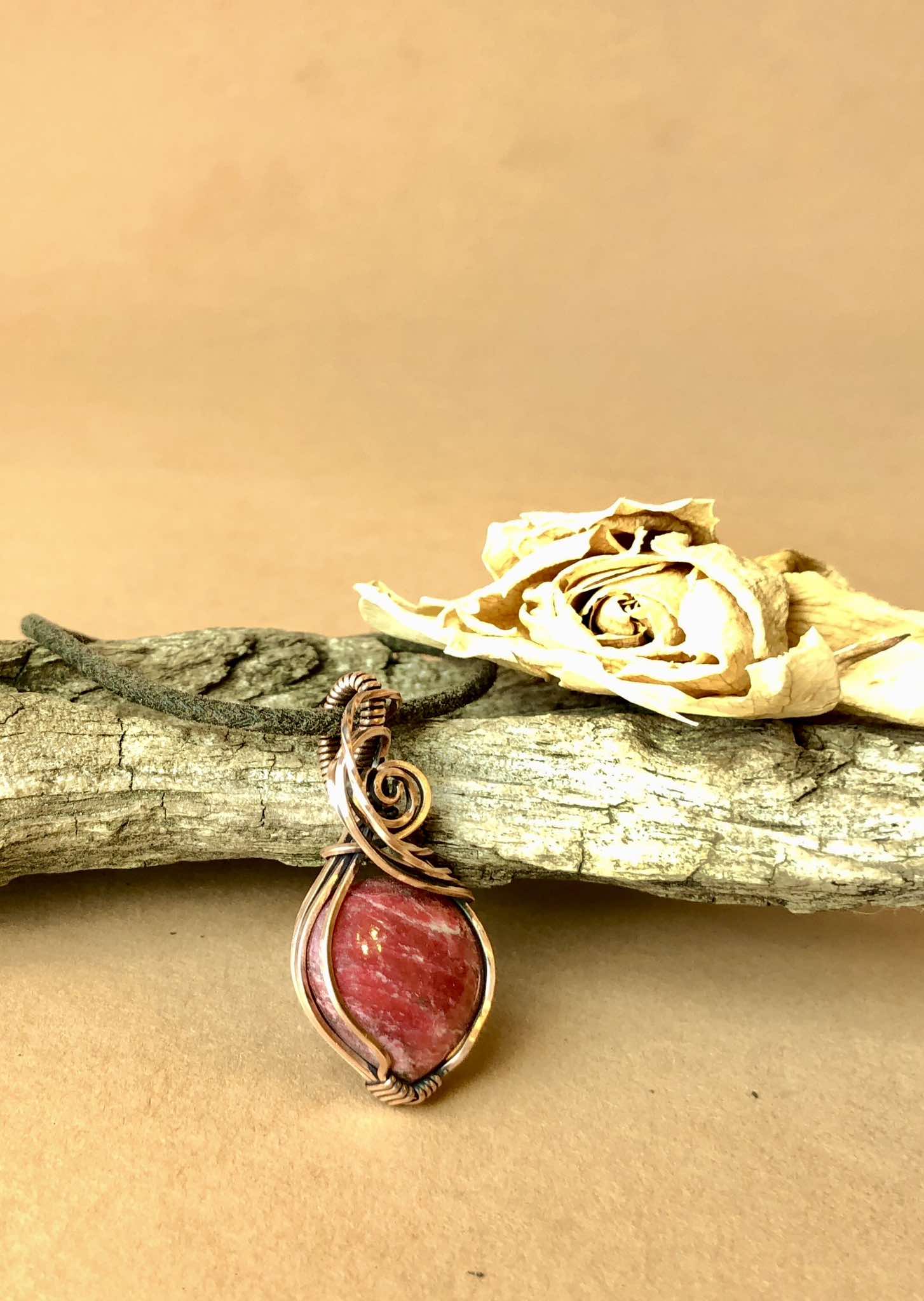 Thulitejewelry Thulite-Pendant Jewelrydesign