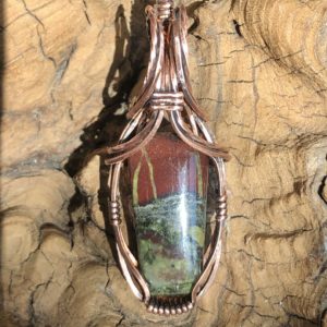 DrachenblutJaspis-Anhänger, Schmuckdesign