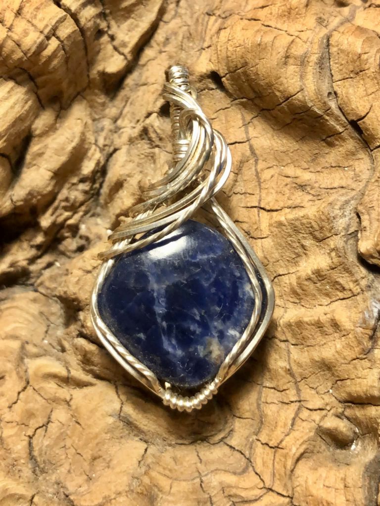 Sodalith-Anhänger Silberschmuck Schmuckdesign